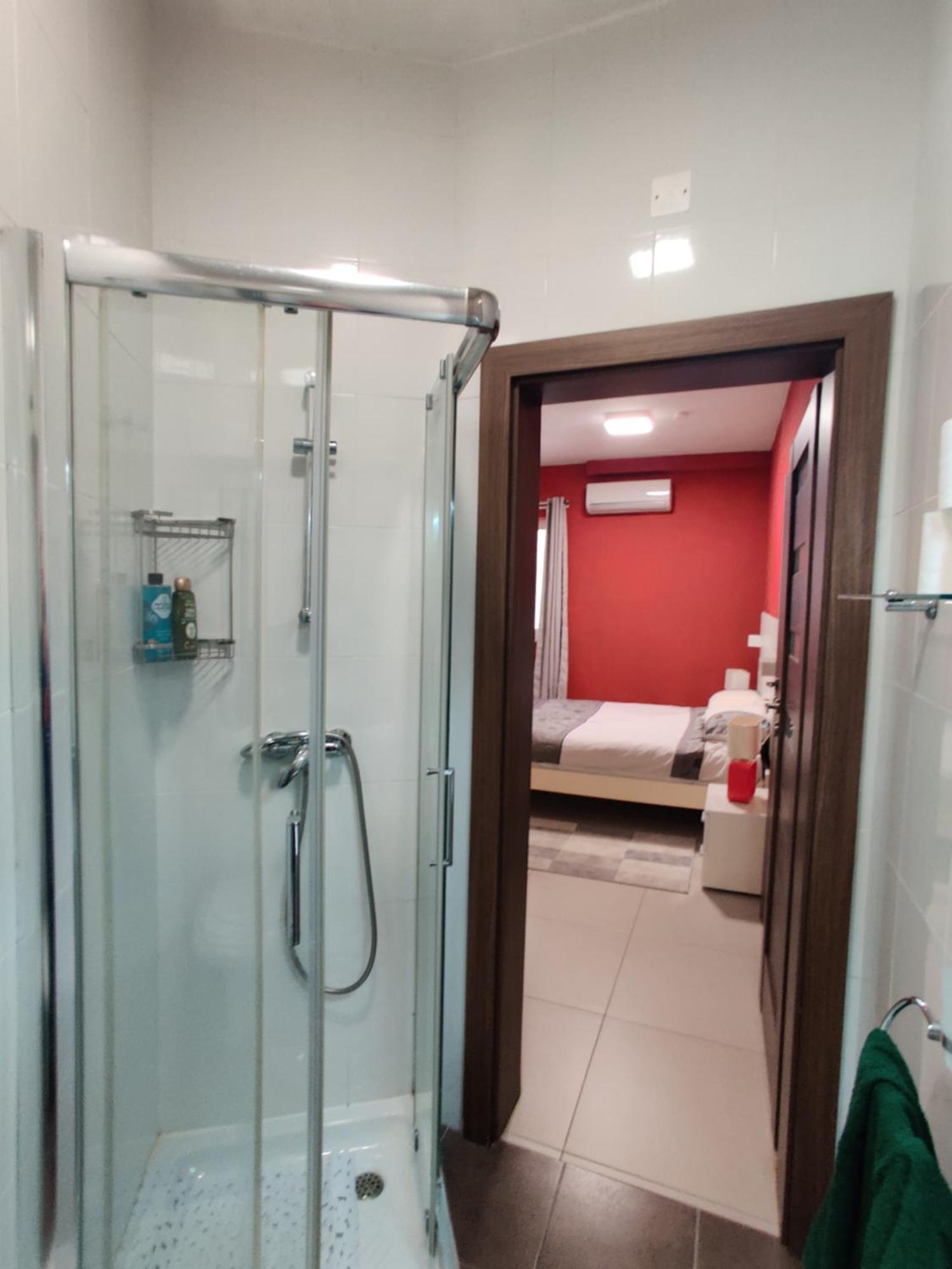 Depiro Point Deluxe - Modern, Designer Apartment 2 Minutes Away From Popular Sliema Seafront Exterior photo