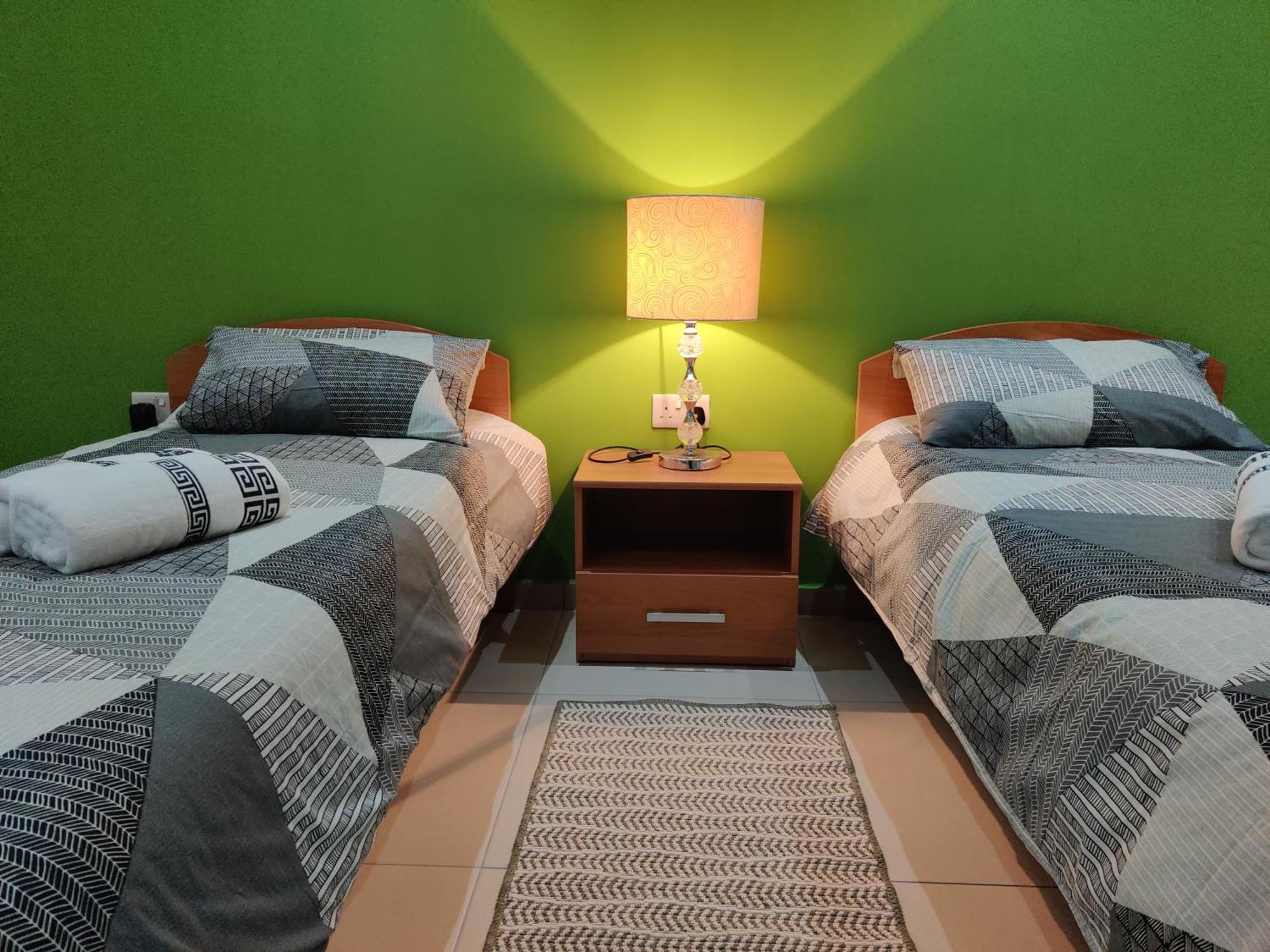 Depiro Point Deluxe - Modern, Designer Apartment 2 Minutes Away From Popular Sliema Seafront Exterior photo