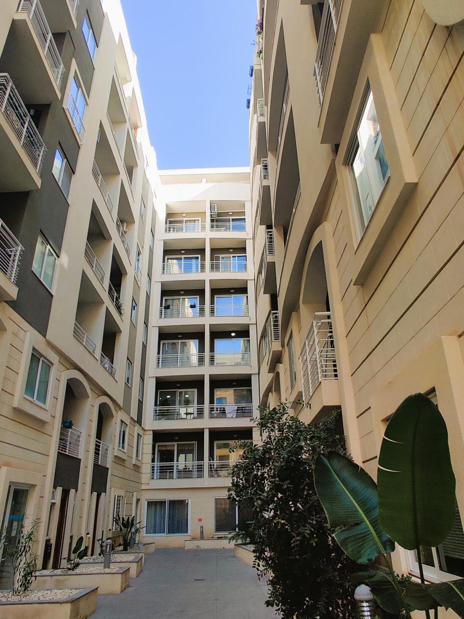 Depiro Point Deluxe - Modern, Designer Apartment 2 Minutes Away From Popular Sliema Seafront Exterior photo