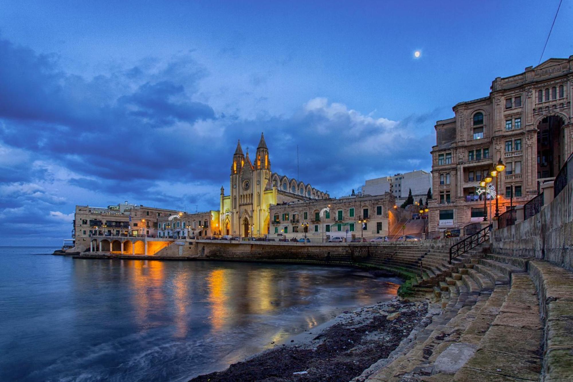 Depiro Point Deluxe - Modern, Designer Apartment 2 Minutes Away From Popular Sliema Seafront Exterior photo